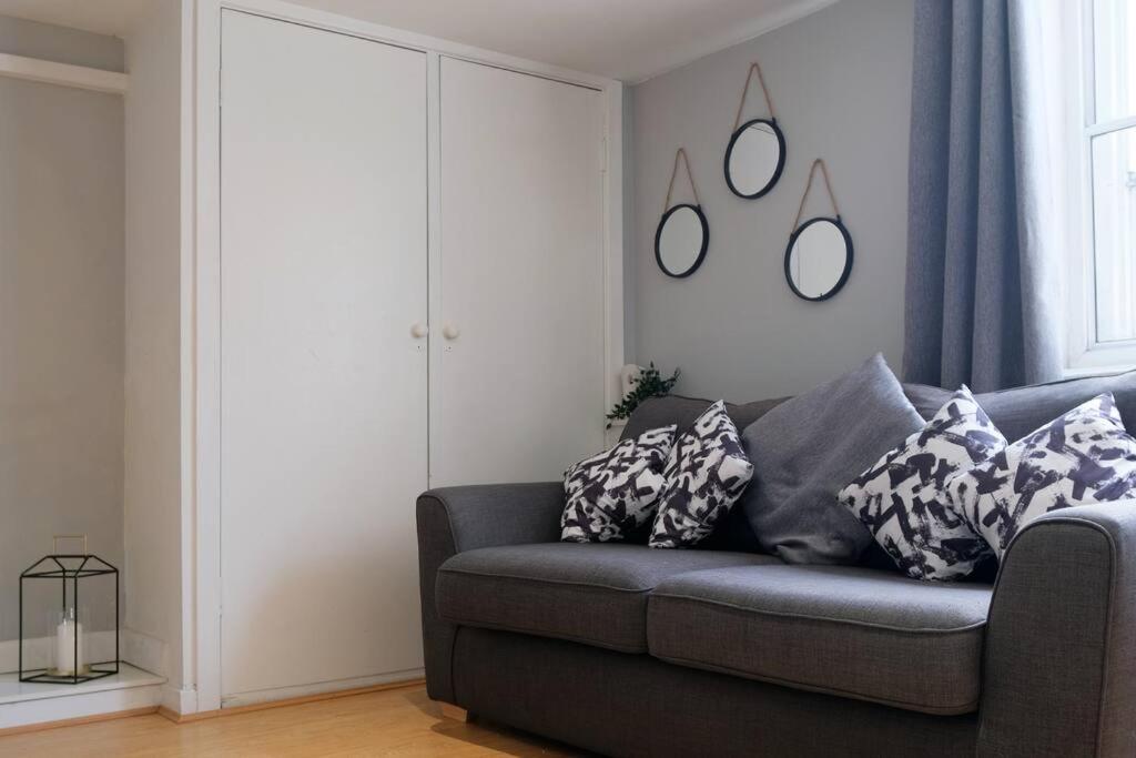 Seymour Townhouse By Serviced Living Liverpool Bagian luar foto
